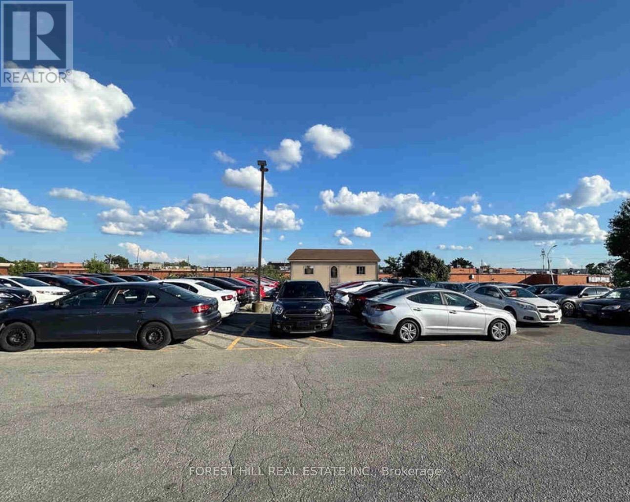 B - 1113 FINCH AVENUE W, Toronto, Ontario