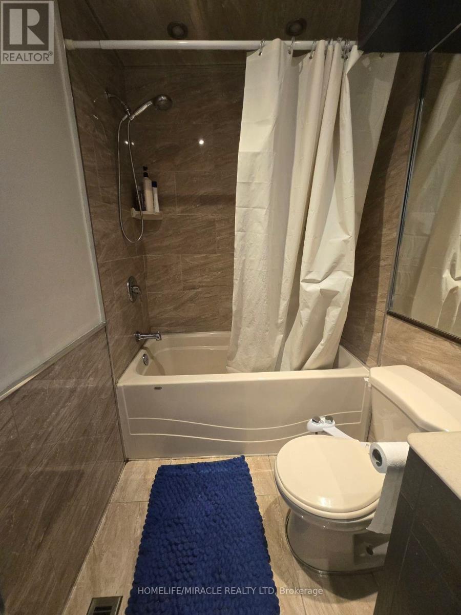 35 Jay Street, Brampton, Ontario  L6Z 3V5 - Photo 11 - W12604500