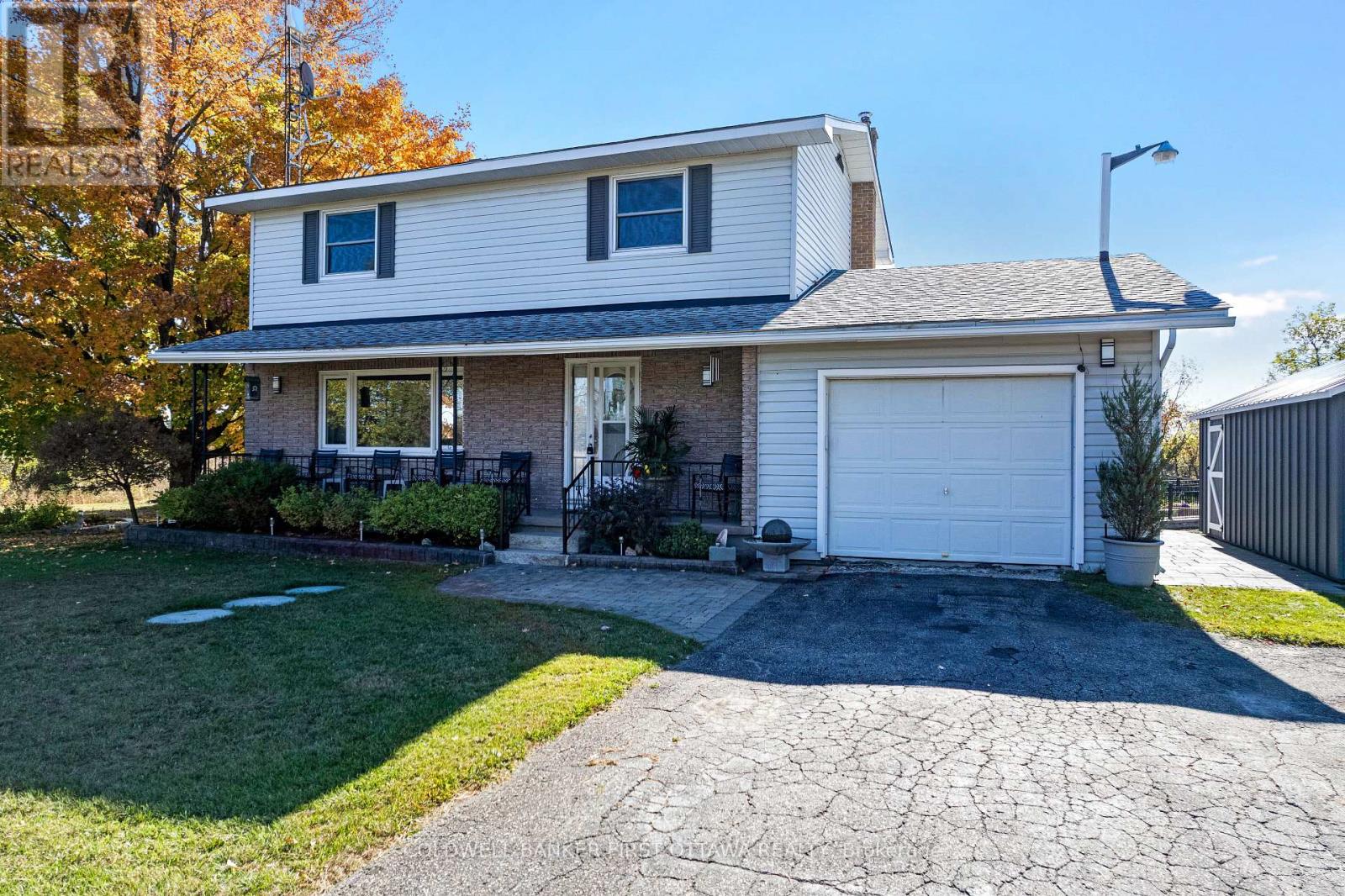 1053 Mitchell Road, Lanark Highlands, Ontario  K0G 1K0 - Photo 9 - X12487084