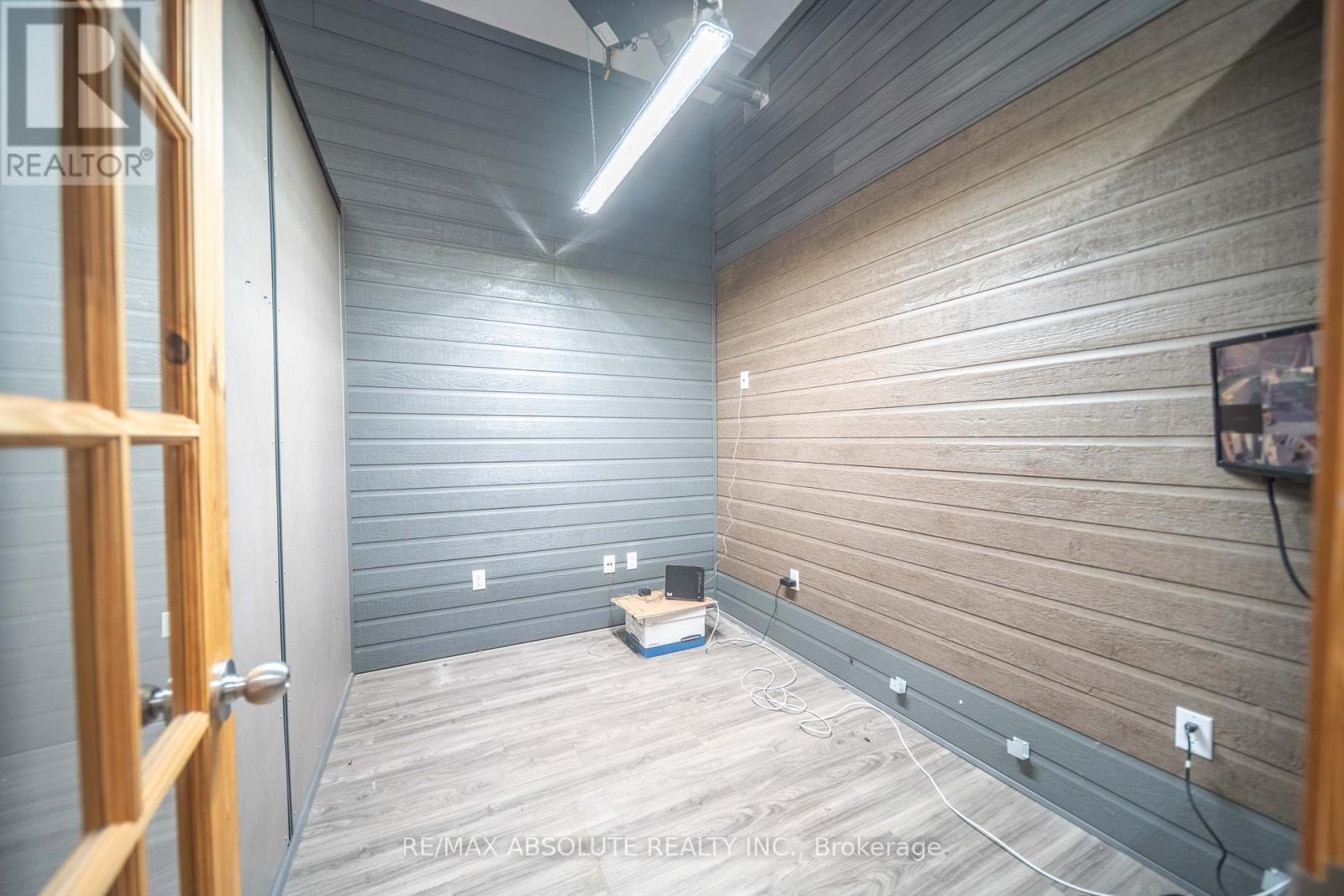 547 County Rd 9 Road, Alfred And Plantagenet, Ontario K0B 1L0 - Photo 11 - X12501662