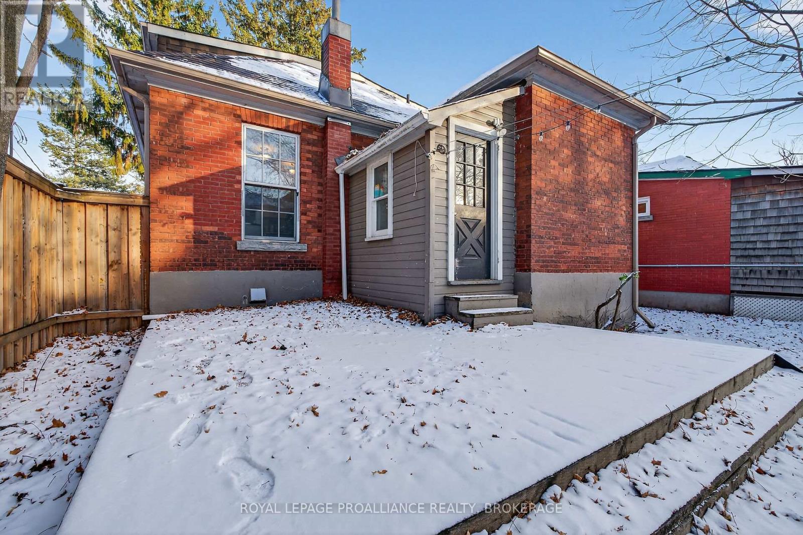 194 Victoria Street, Kingston, Ontario  K7L 3Y8 - Photo 16 - X12604576