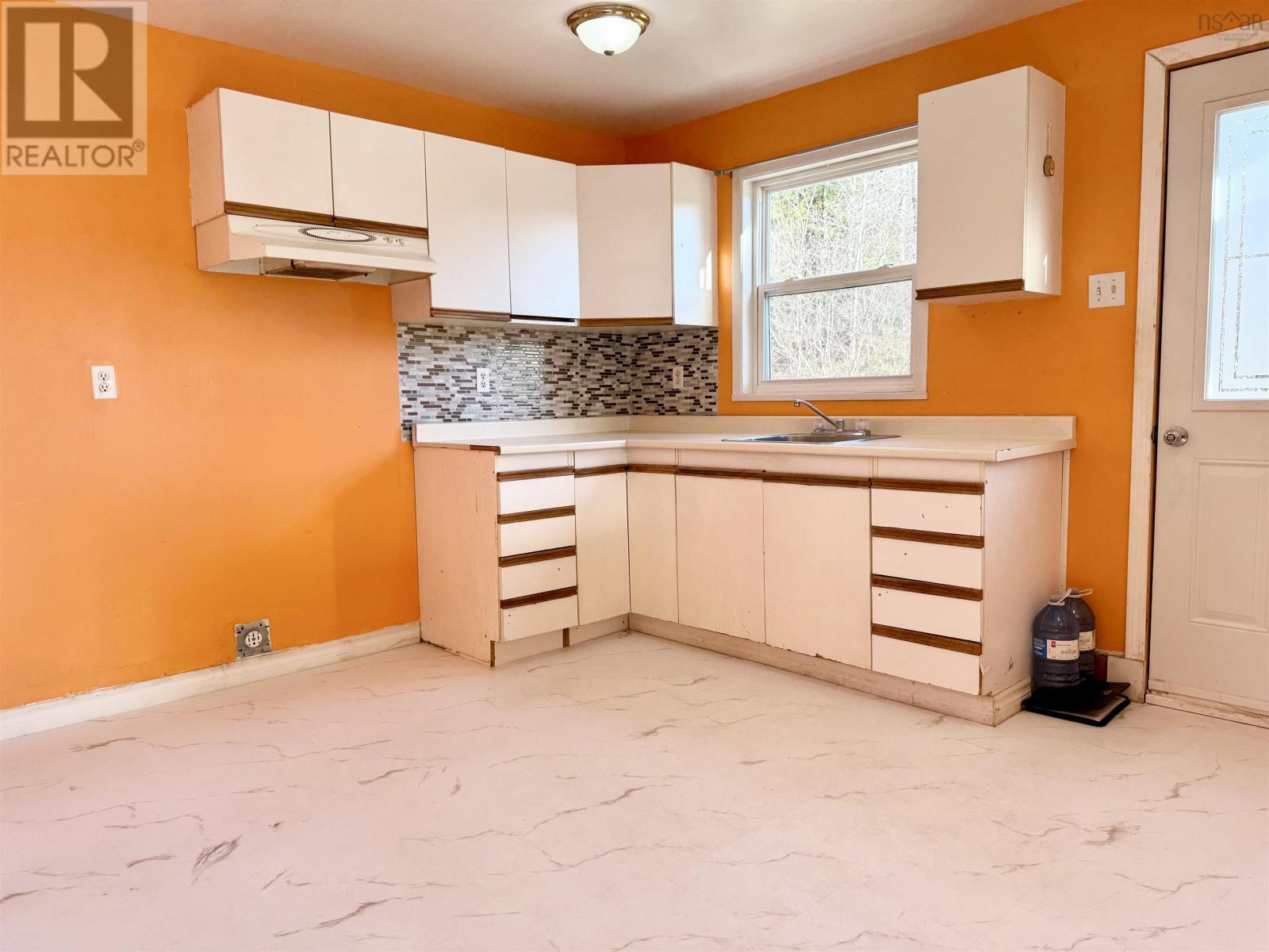 2693 Sackville Drive, Upper Sackville, Nova Scotia  B4E 3C3 - Photo 11 - 202528738