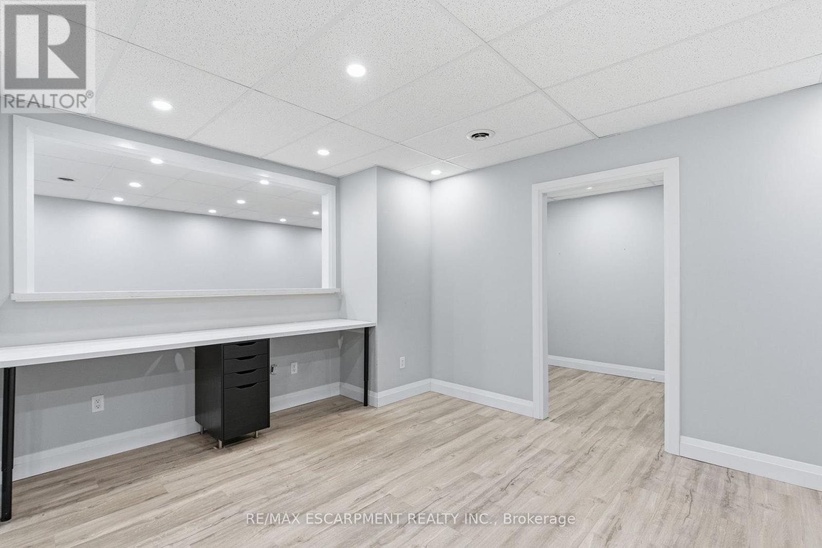 102 - 838 Fennell Avenue E, Hamilton, Ontario  L8V 1V6 - Photo 19 - X12604272