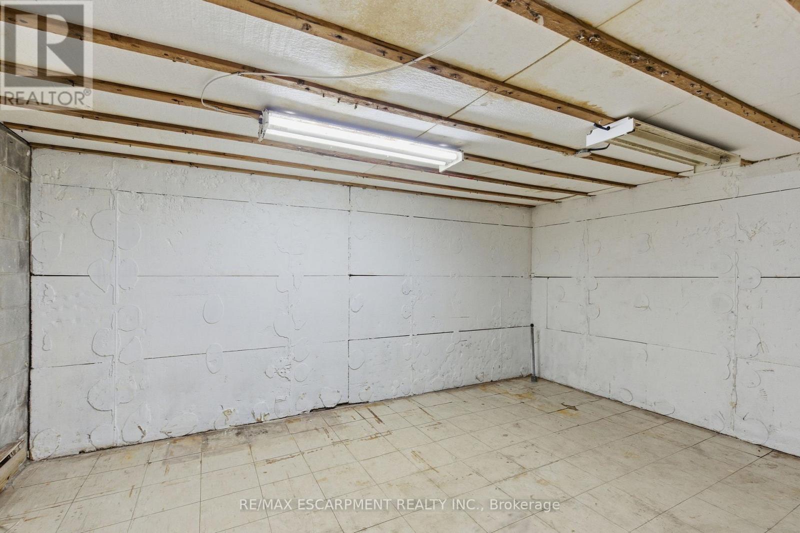 102 - 838 Fennell Avenue E, Hamilton, Ontario  L8V 1V6 - Photo 20 - X12604272