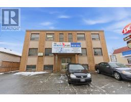 102 - 838 FENNELL AVENUE E