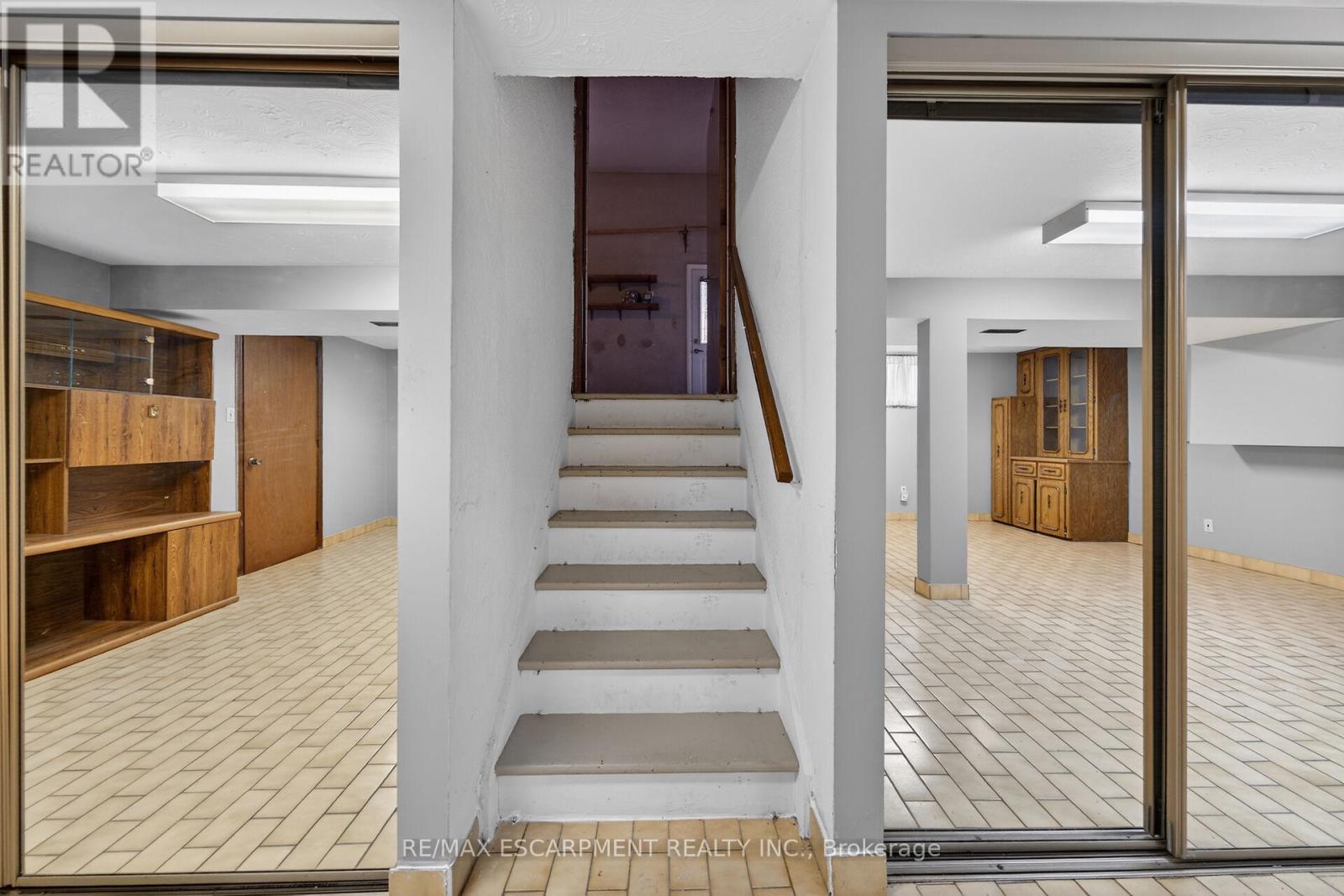 369 Federal Street, Hamilton, Ontario  L8E 2B6 - Photo 32 - X12604300