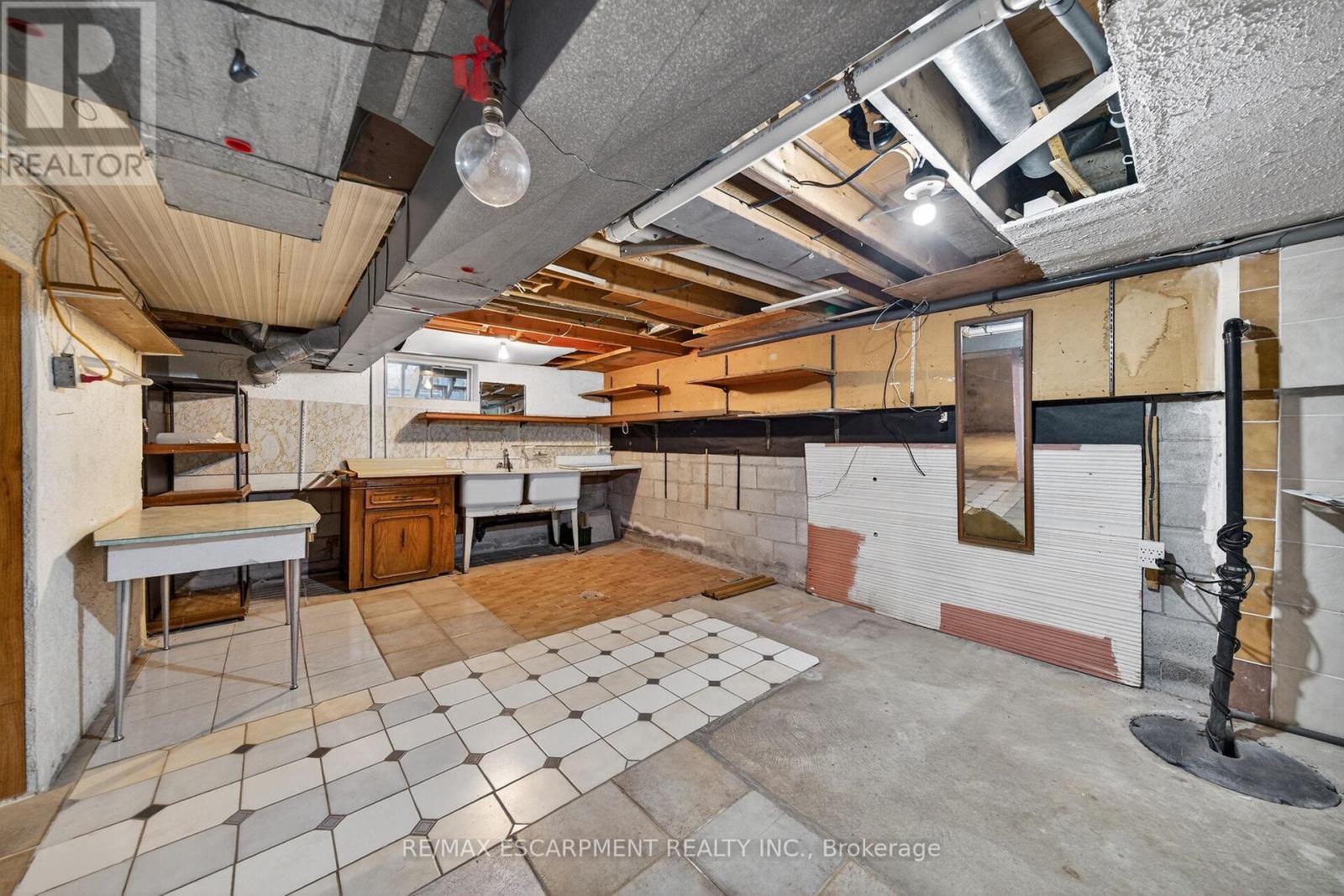 369 Federal Street, Hamilton, Ontario  L8E 2B6 - Photo 37 - X12604300