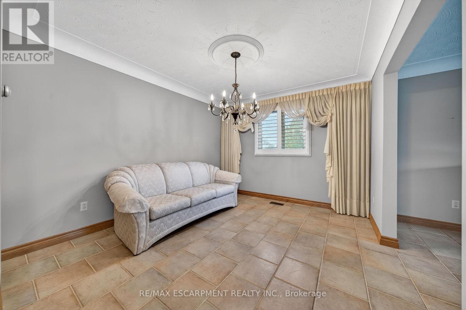 369 Federal Street, Hamilton, Ontario  L8E 2B6 - Photo 9 - X12604300