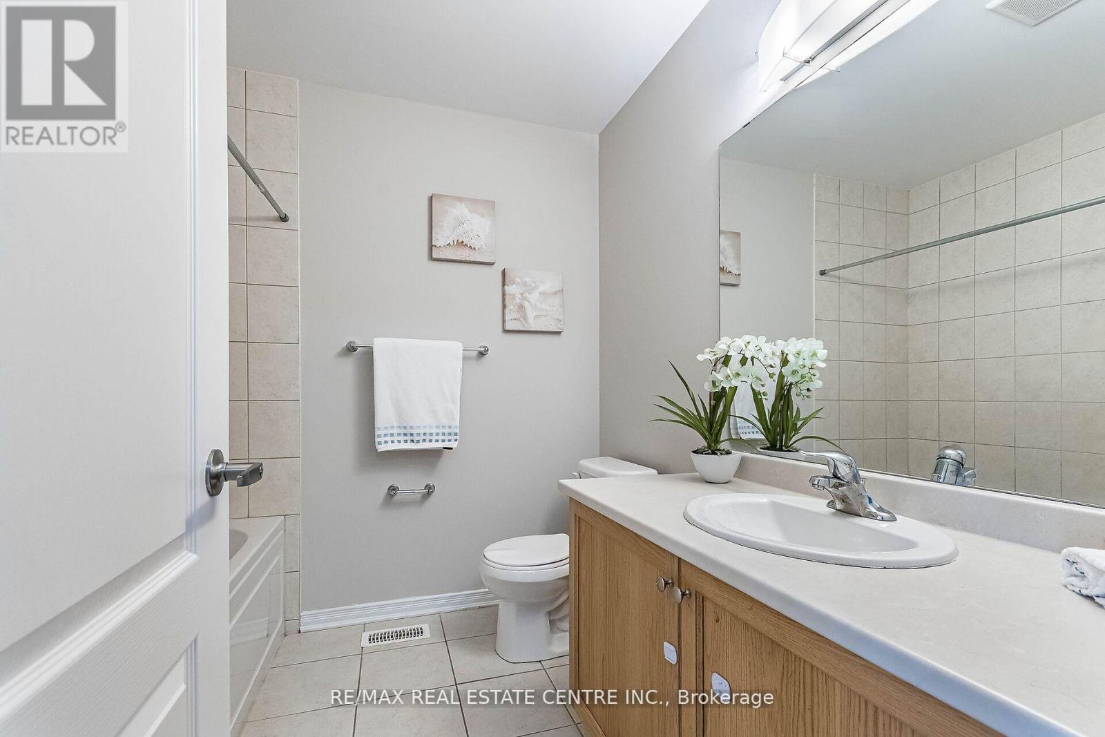 10 Utter Place, Hamilton, Ontario  L8J 0H7 - Photo 28 - X12604330