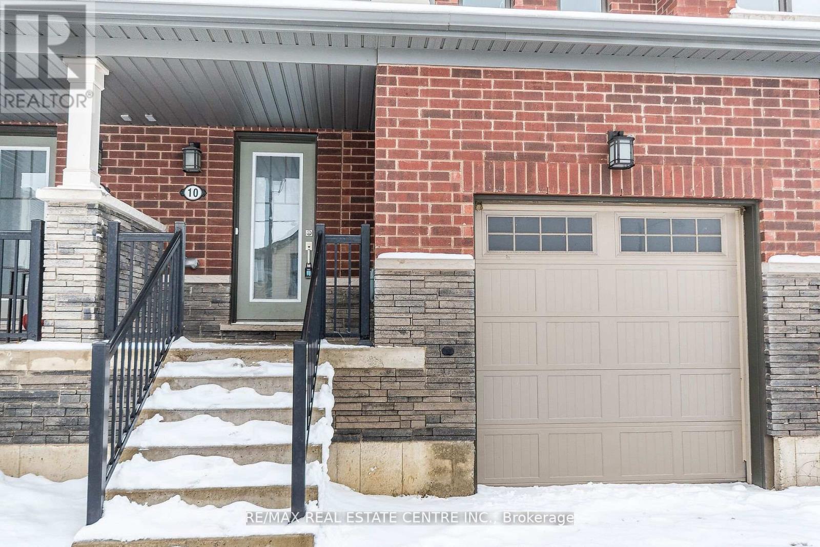 10 Utter Place, Hamilton, Ontario  L8J 0H7 - Photo 3 - X12604330