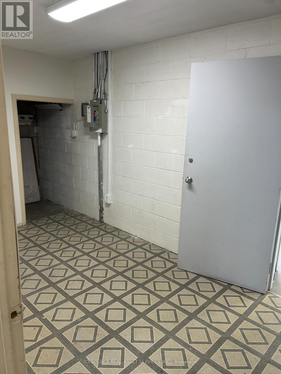 220-240 Adam Street, Belleville, Ontario  K8N 5S4 - Photo 6 - X12604522