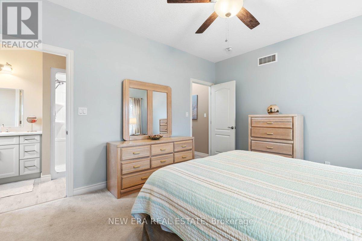 17 Dorchester Drive, Prince Edward County, Ontario  K0K 3L0 - Photo 14 - X12604558