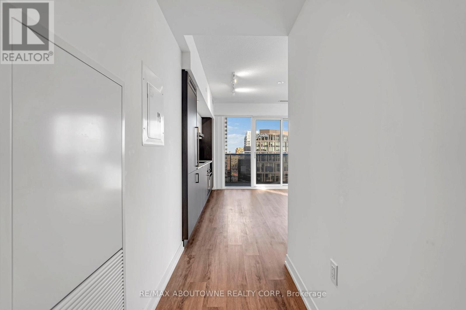 1607 - 138 Downes Street, Toronto, Ontario  M5E 0E4 - Photo 11 - C12480549