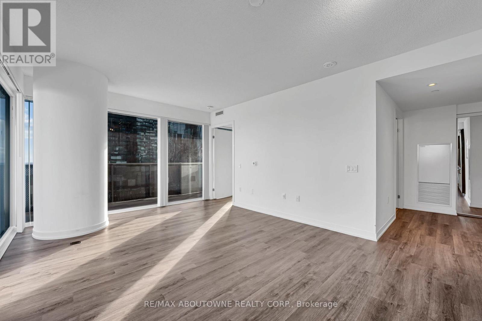 1607 - 138 Downes Street, Toronto, Ontario  M5E 0E4 - Photo 13 - C12480549