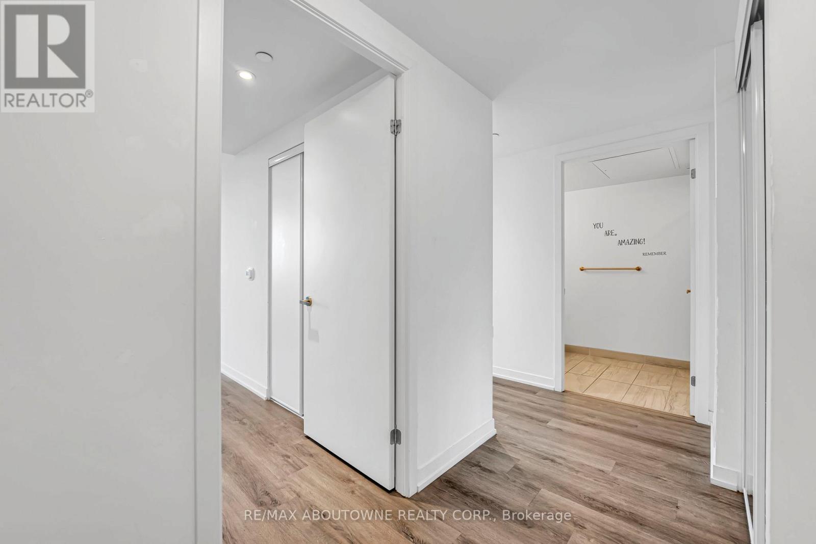 1607 - 138 Downes Street, Toronto, Ontario  M5E 0E4 - Photo 4 - C12480549