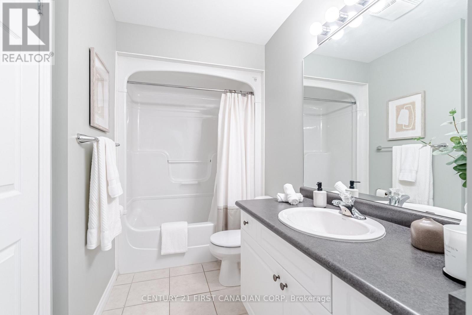 17 - 95 Capulet Lane, London North, Ontario  N6H 5V6 - Photo 25 - X12604618