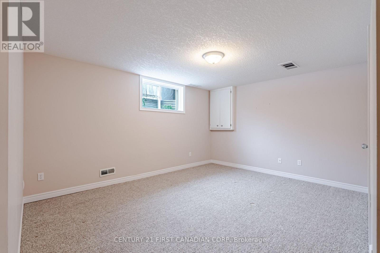 17 - 95 Capulet Lane, London North, Ontario  N6H 5V6 - Photo 34 - X12604618