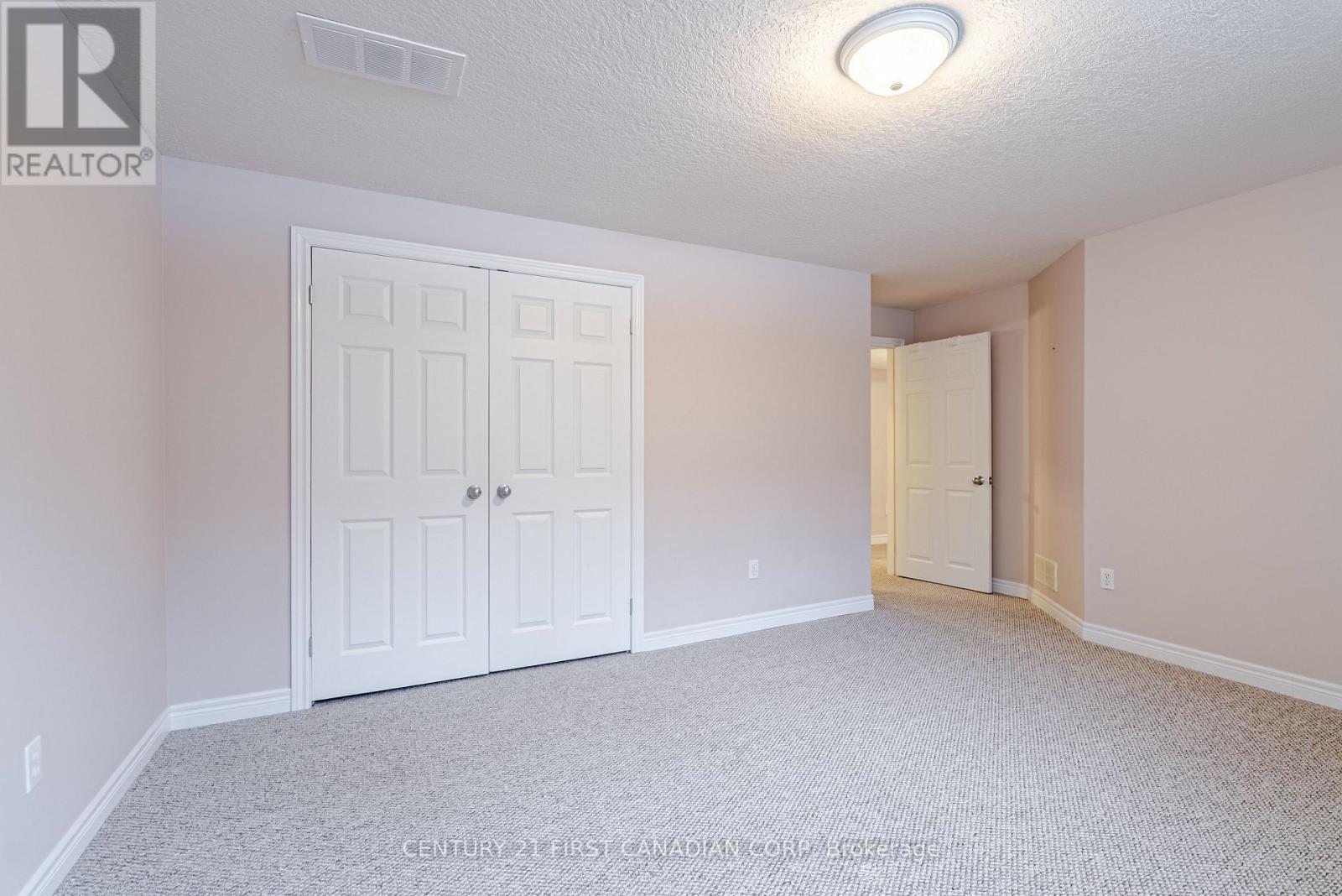 17 - 95 Capulet Lane, London North, Ontario  N6H 5V6 - Photo 35 - X12604618