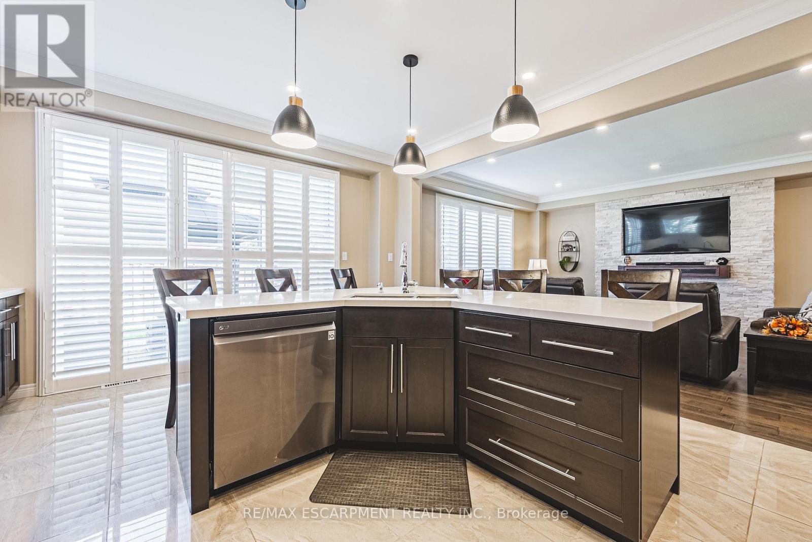 68 Kinsman Drive, Hamilton, Ontario  L0R 1C0 - Photo 14 - X12466535