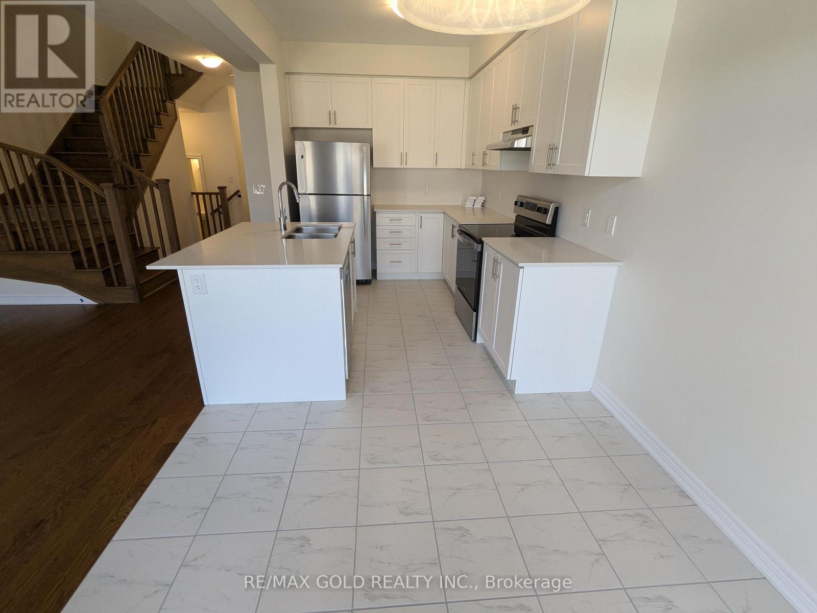 203 Broadacre Drive, Kitchener, Ontario  N2R 0S6 - Photo 20 - X12601246