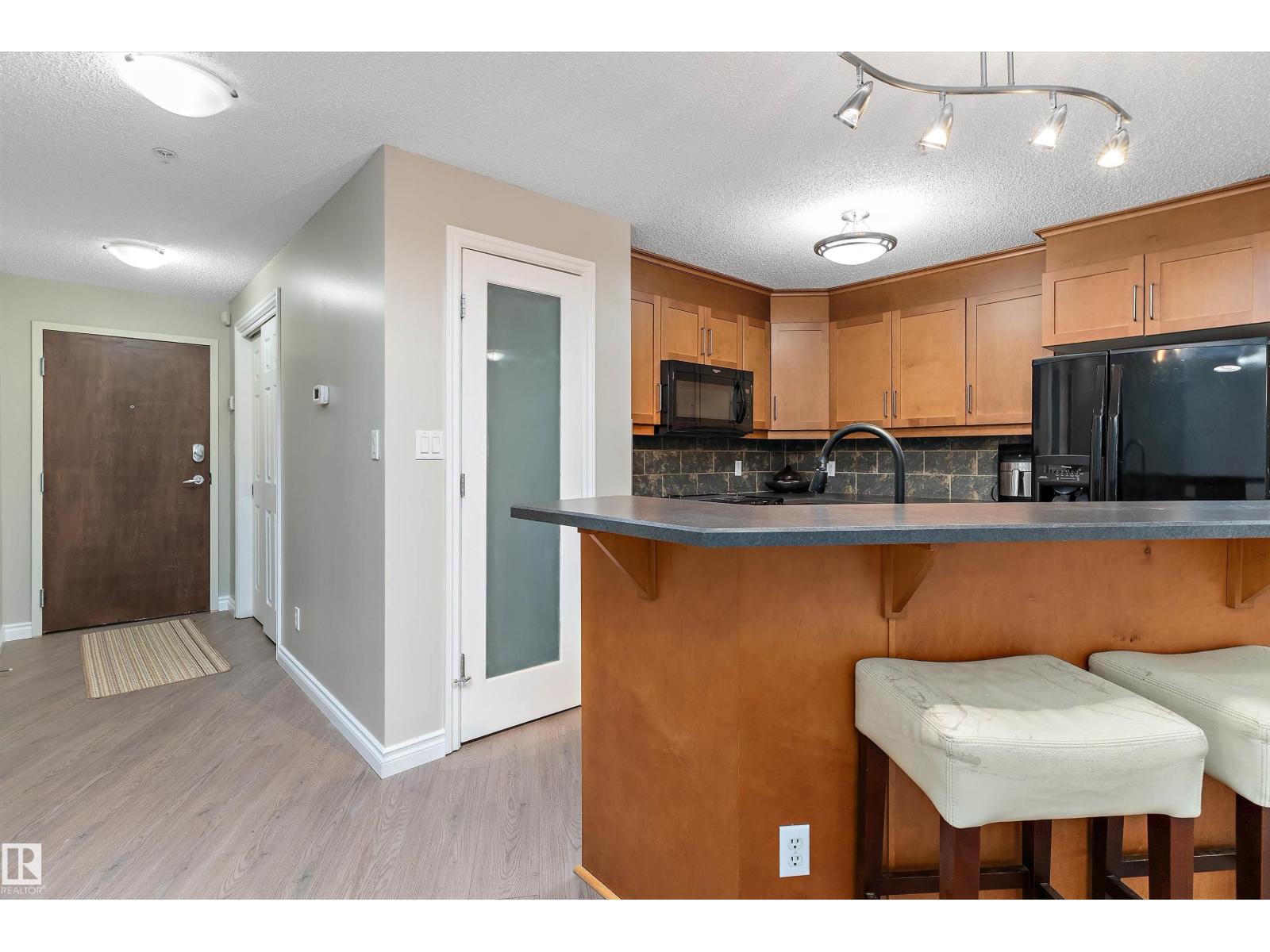 #402 9020 Jasper Av Nw, Edmonton, Alberta  T5H 3S8 - Photo 3 - E4467493