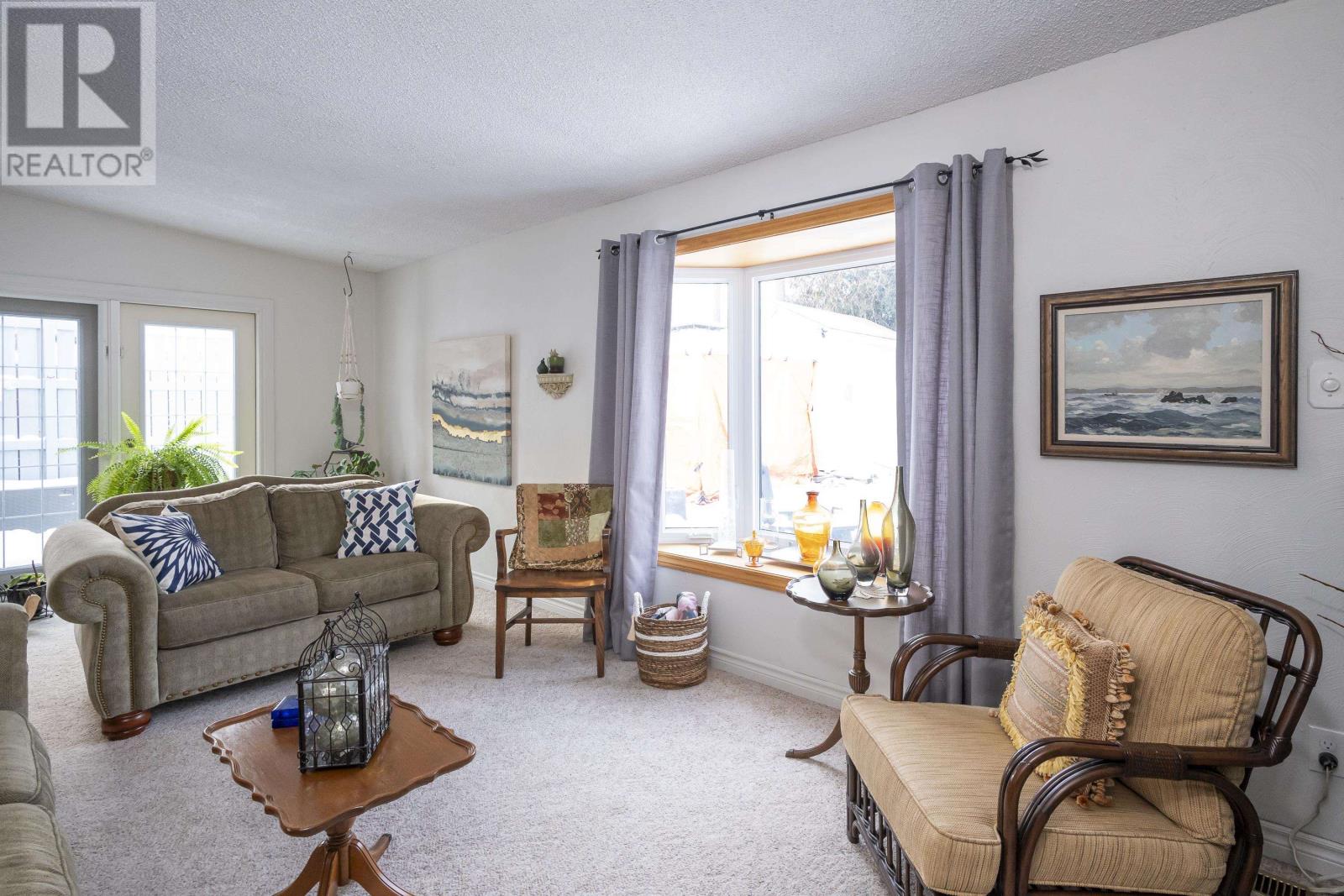 327 Ford St N, Thunder Bay, Ontario  P7C 4L6 - Photo 5 - TB253577