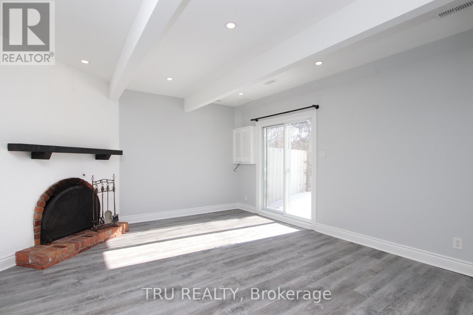 B - 86 Elvaston Avenue, Ottawa, Ontario  K2G 3X9 - Photo 4 - X12604582