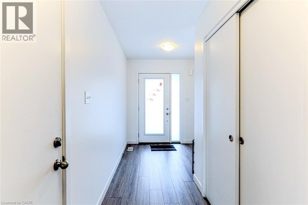 105 Pony Way, Kitchener, Ontario  N2R 0R8 - Photo 5 - 40792556