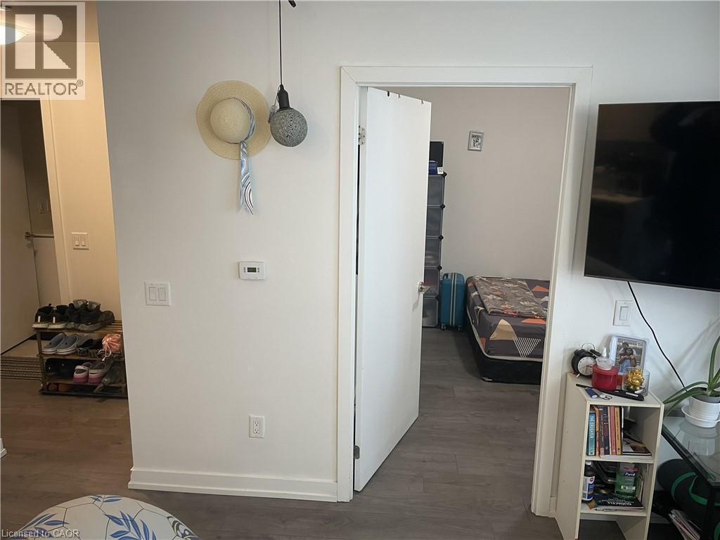 55 Duke Street W Unit# 404, Kitchener, Ontario  N2H 0C9 - Photo 3 - 40792549