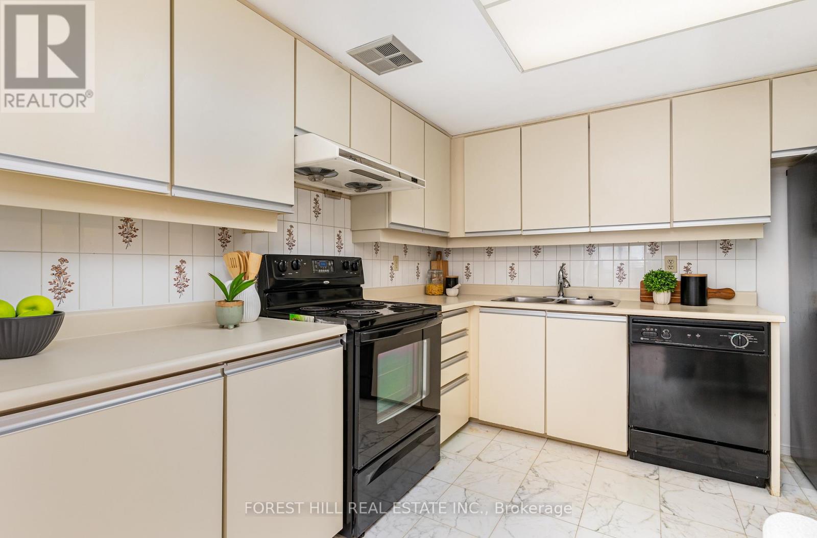 2004 - 3 Concorde Place, Toronto, Ontario  M3C 3K7 - Photo 18 - C12504876