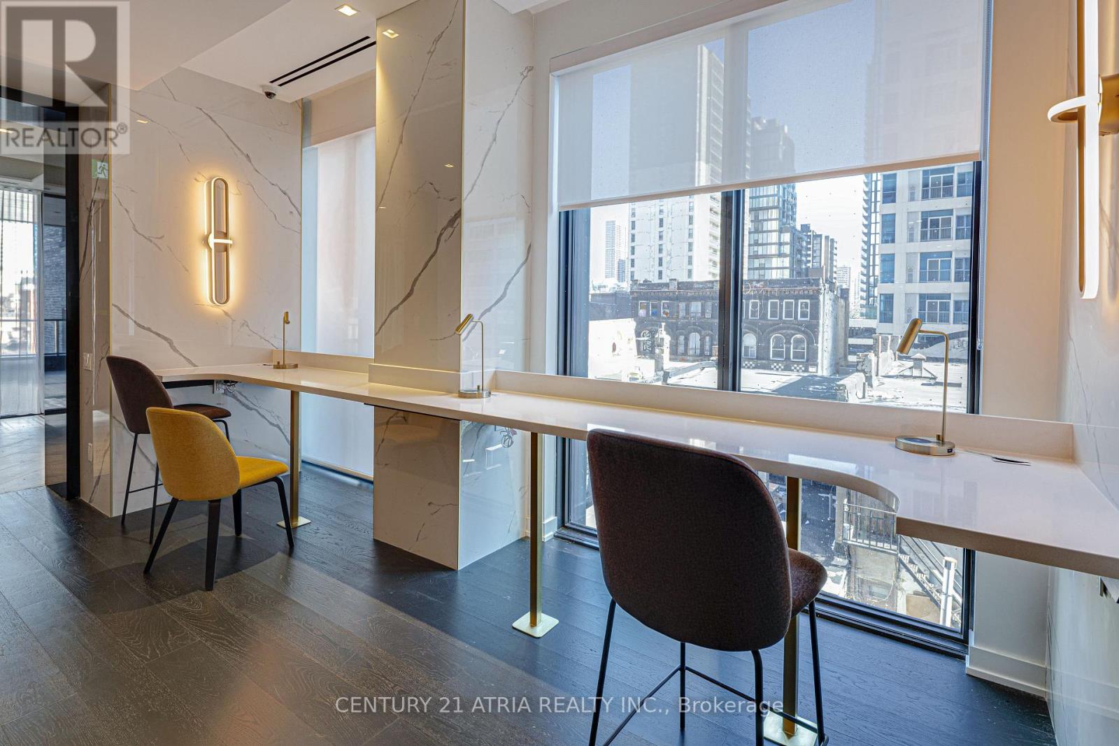 1702 - 8 Wellesley Street W, Toronto (Bay Street Corridor), Ontario  M4Y 0J5 - Photo 17 - C12565538