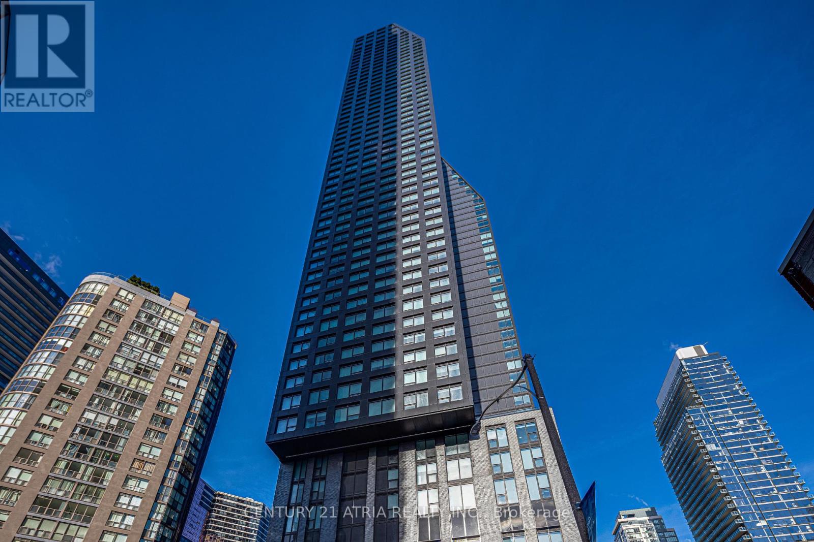 1702 - 8 Wellesley Street W, Toronto (Bay Street Corridor), Ontario  M4Y 0J5 - Photo 31 - C12565538