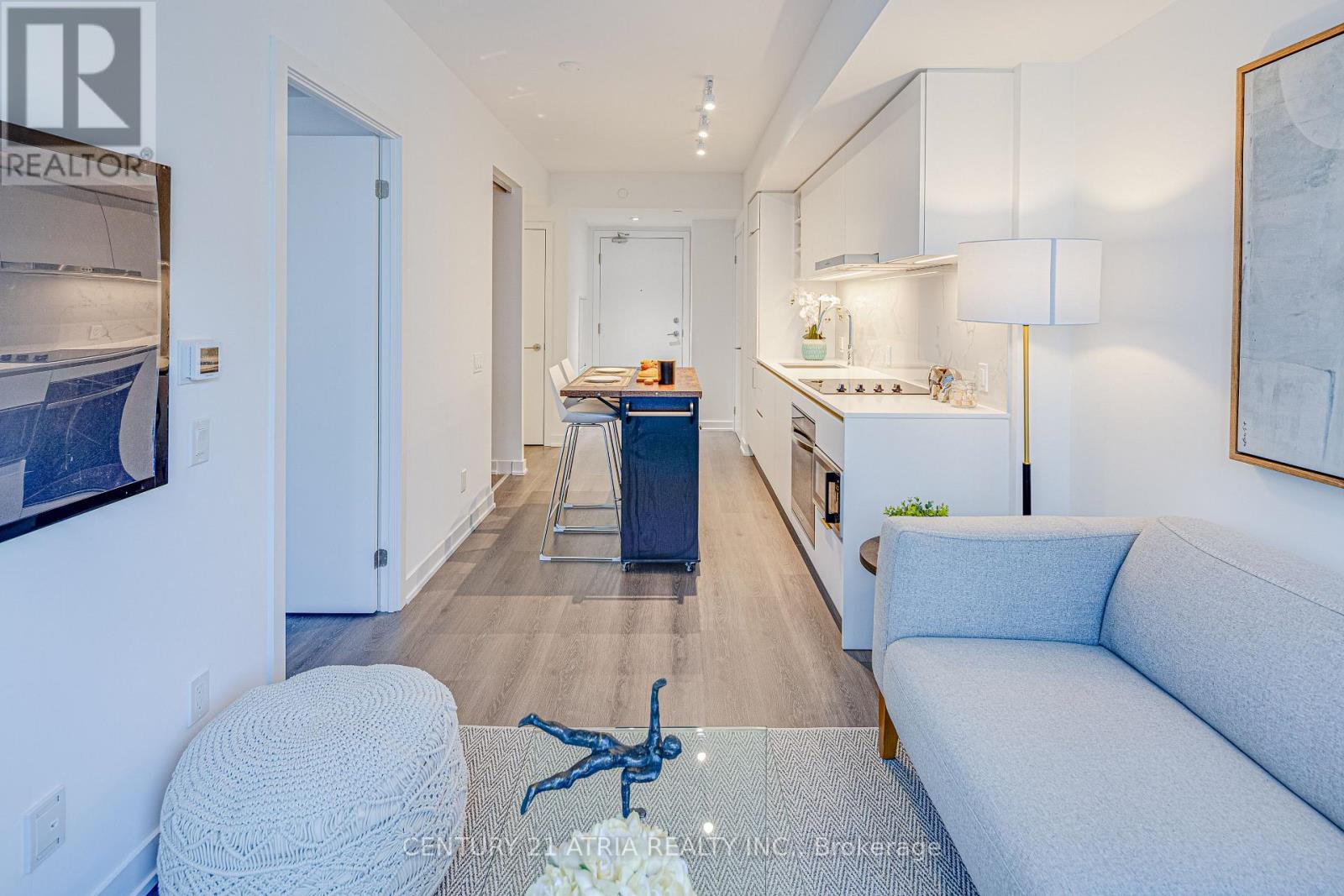 1702 - 8 Wellesley Street W, Toronto (Bay Street Corridor), Ontario  M4Y 0J5 - Photo 8 - C12565538