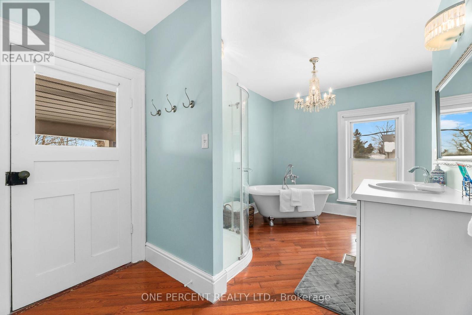 100 Nappadale Street, Kawartha Lakes, Ontario  K0M 2T0 - Photo 33 - X12602598