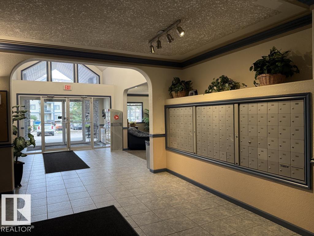 #316 16303 95 Street Nw, Edmonton, Alberta  T5Z 3V1 - Photo 4 - E4467499