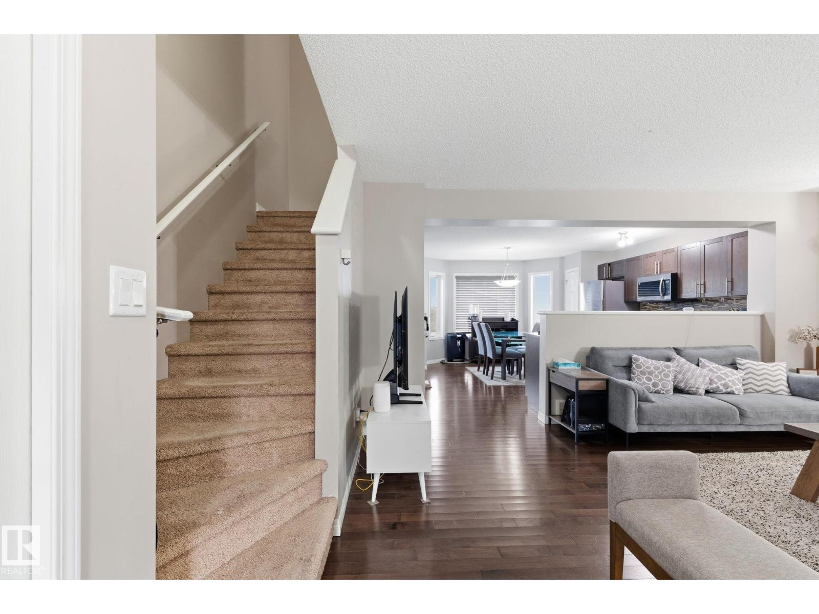 6910 21a Av Sw, Edmonton, Alberta  T6X 0T6 - Photo 6 - E4467500