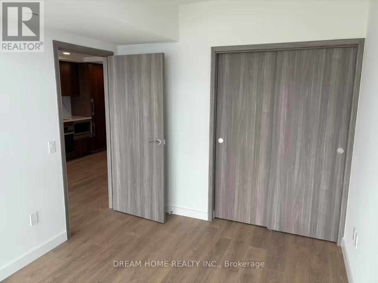 3908 - 1 Concord Cityplace Way, Toronto, Ontario  M5V 0X4 - Photo 4 - C12604652