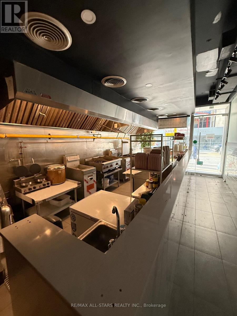 Unit B - 209 Dundas Street W, Toronto, Ontario  M5G 1C8 - Photo 1 - C12604556