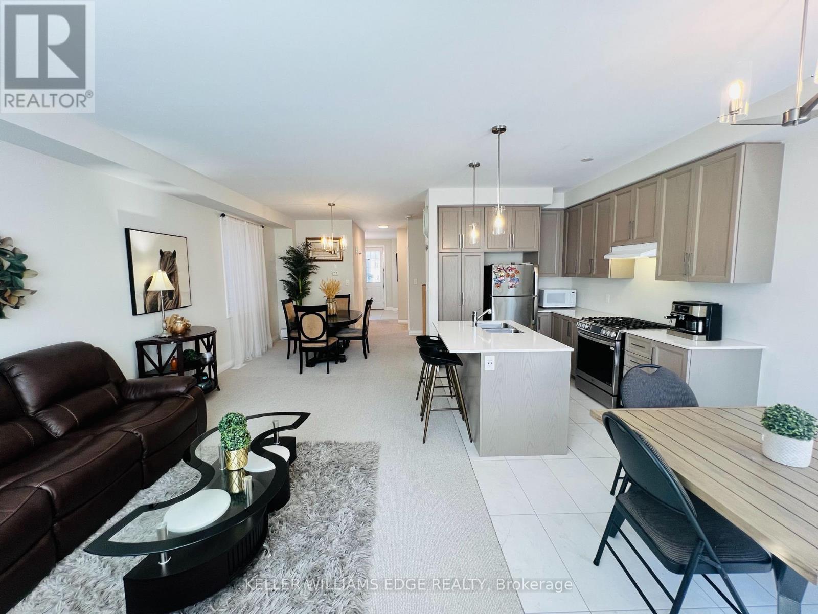 11 Cherry Blossom Heights, Hamilton, Ontario  L9B 0E9 - Photo 11 - X12600976