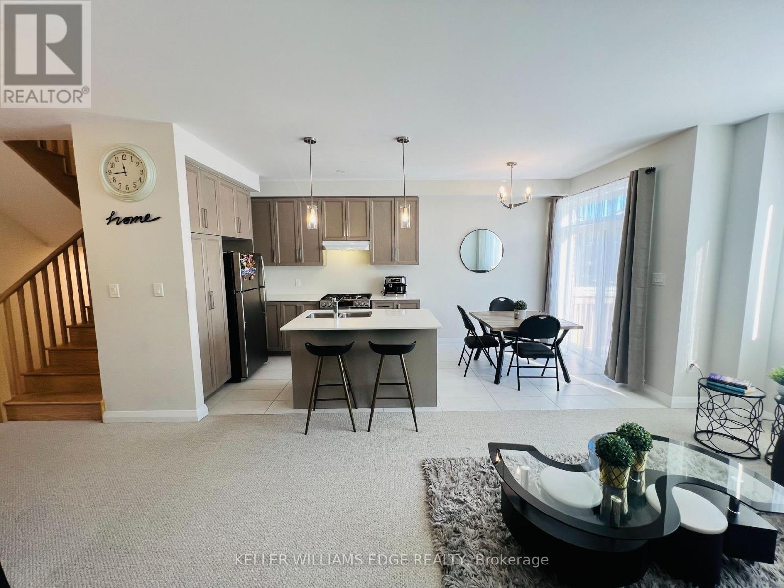 11 Cherry Blossom Heights, Hamilton, Ontario  L9B 0E9 - Photo 12 - X12600976