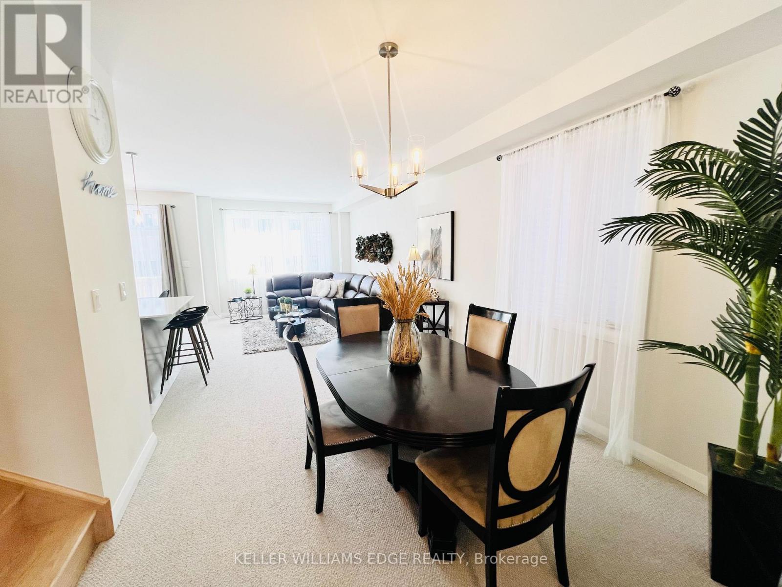 11 Cherry Blossom Heights, Hamilton, Ontario  L9B 0E9 - Photo 5 - X12600976