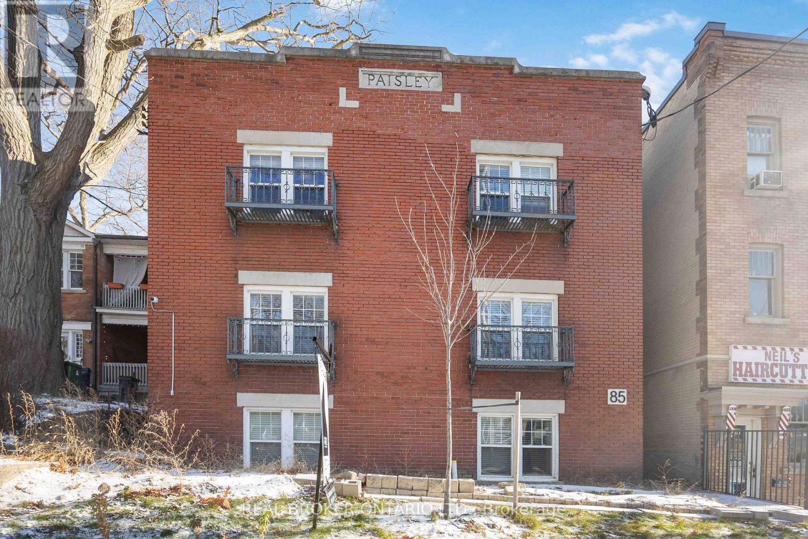 4 - 85 BEECH AVENUE, Toronto, Ontario