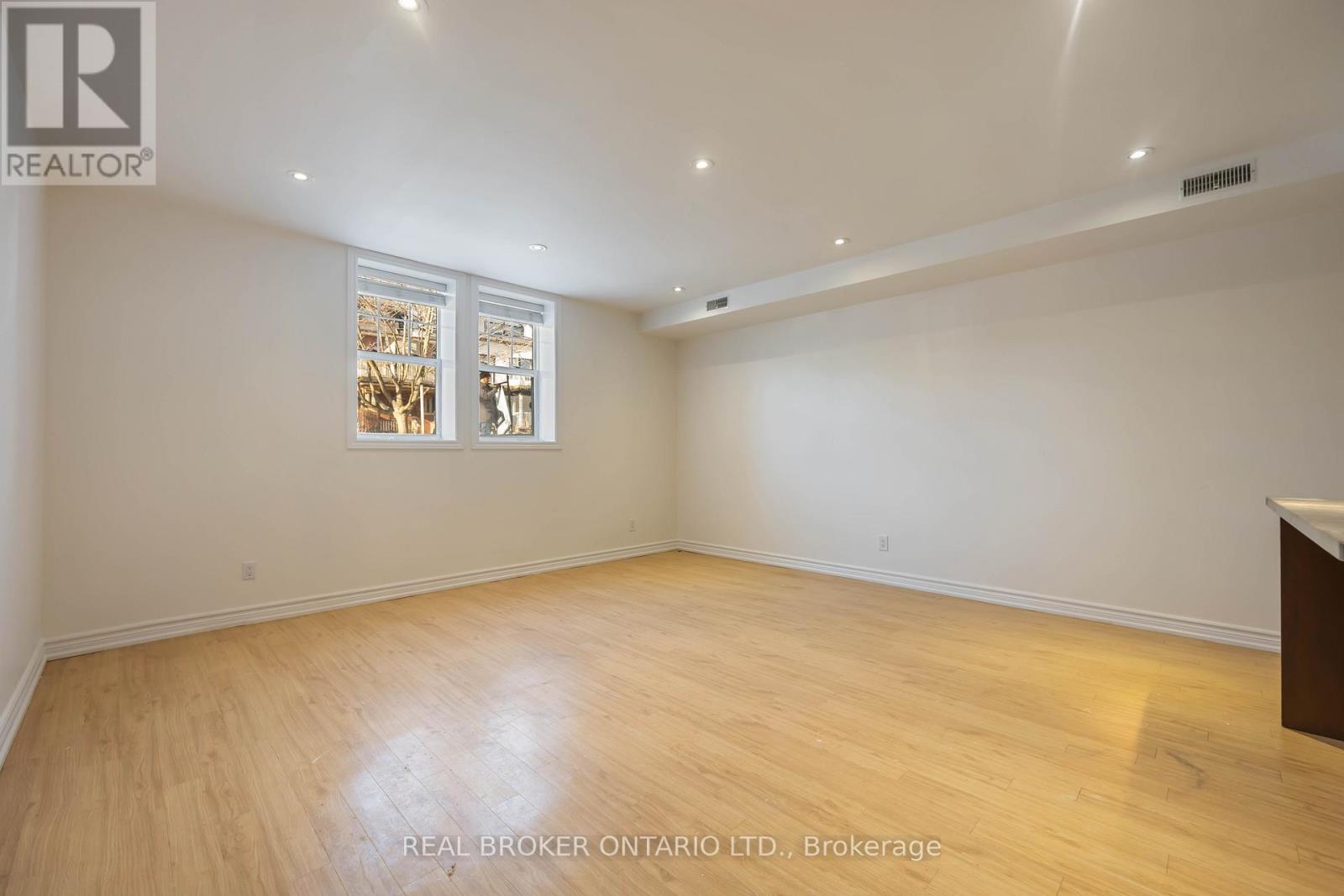 4 - 85 Beech Avenue, Toronto (The Beaches), Ontario  M4E 3H5 - Photo 8 - E12604584