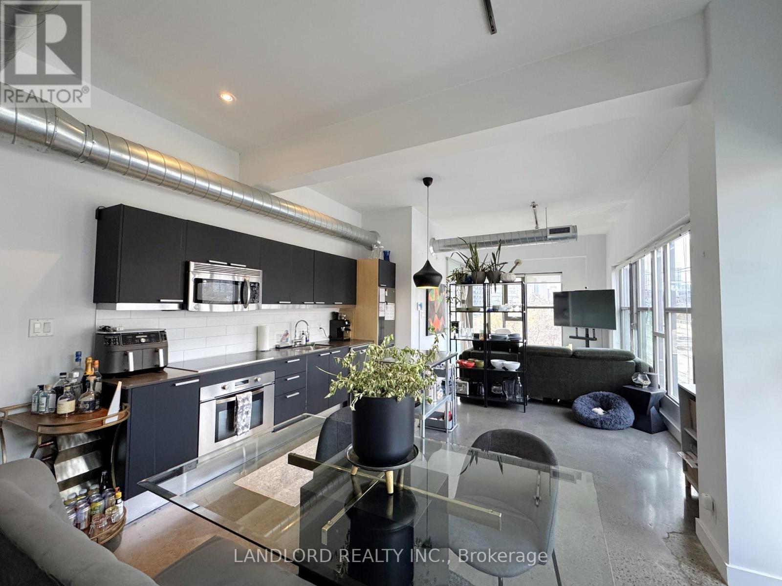 209 - 625 QUEEN STREET E, Toronto, Ontario