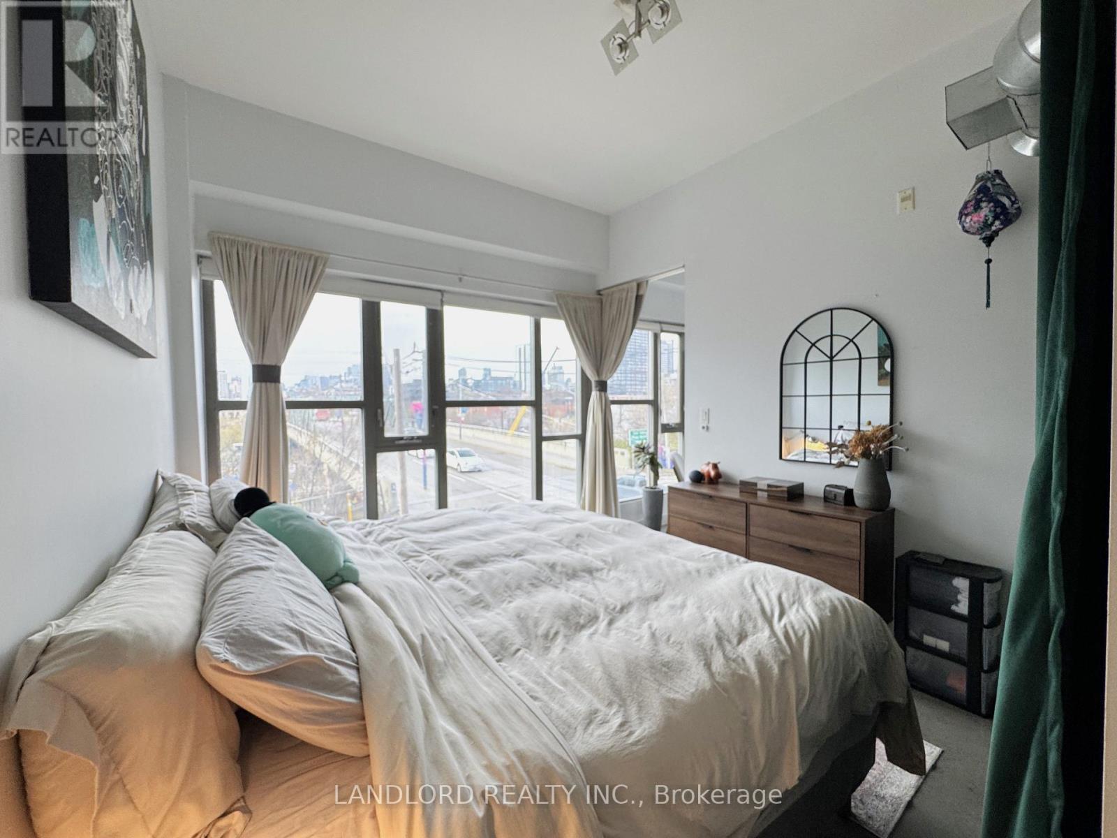 209 - 625 Queen Street E, Toronto, Ontario  M4M 1G4 - Photo 9 - E12604614