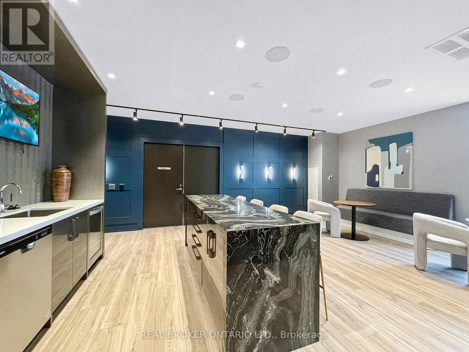 2705 - 286 Main Street, Toronto (East End-Danforth), Ontario  M4C 0B3 - Photo 20 - E12604634