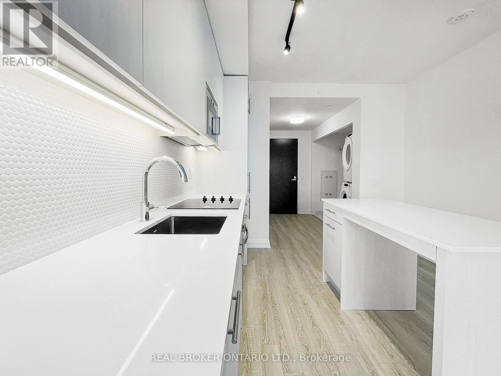 2705 - 286 Main Street, Toronto (East End-Danforth), Ontario  M4C 0B3 - Photo 6 - E12604634