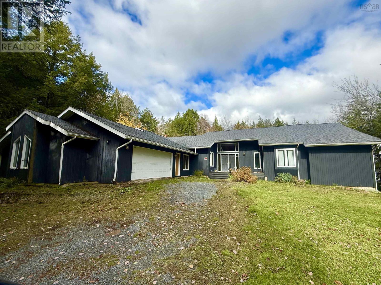 60 Lakeridge Drive, Beaver Bank, Beaver Bank, Nova Scotia  B4G 1C9 - Photo 1 - 202527572