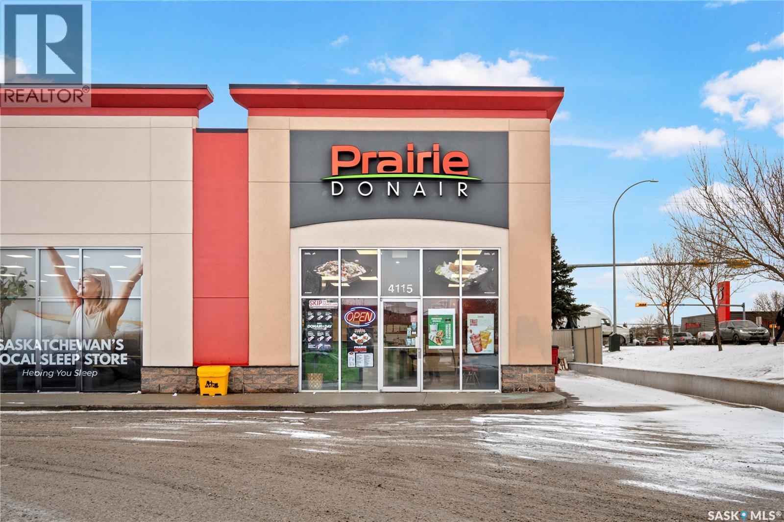 4115 Rochdale BOULEVARD, Regina, Saskatchewan