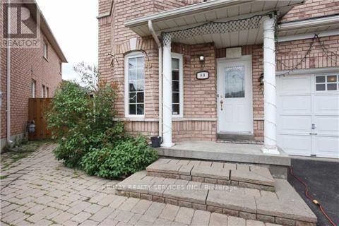 80 Farthingale Crescent, Brampton, Ontario  L7A 1W8 - Photo 2 - W12604594